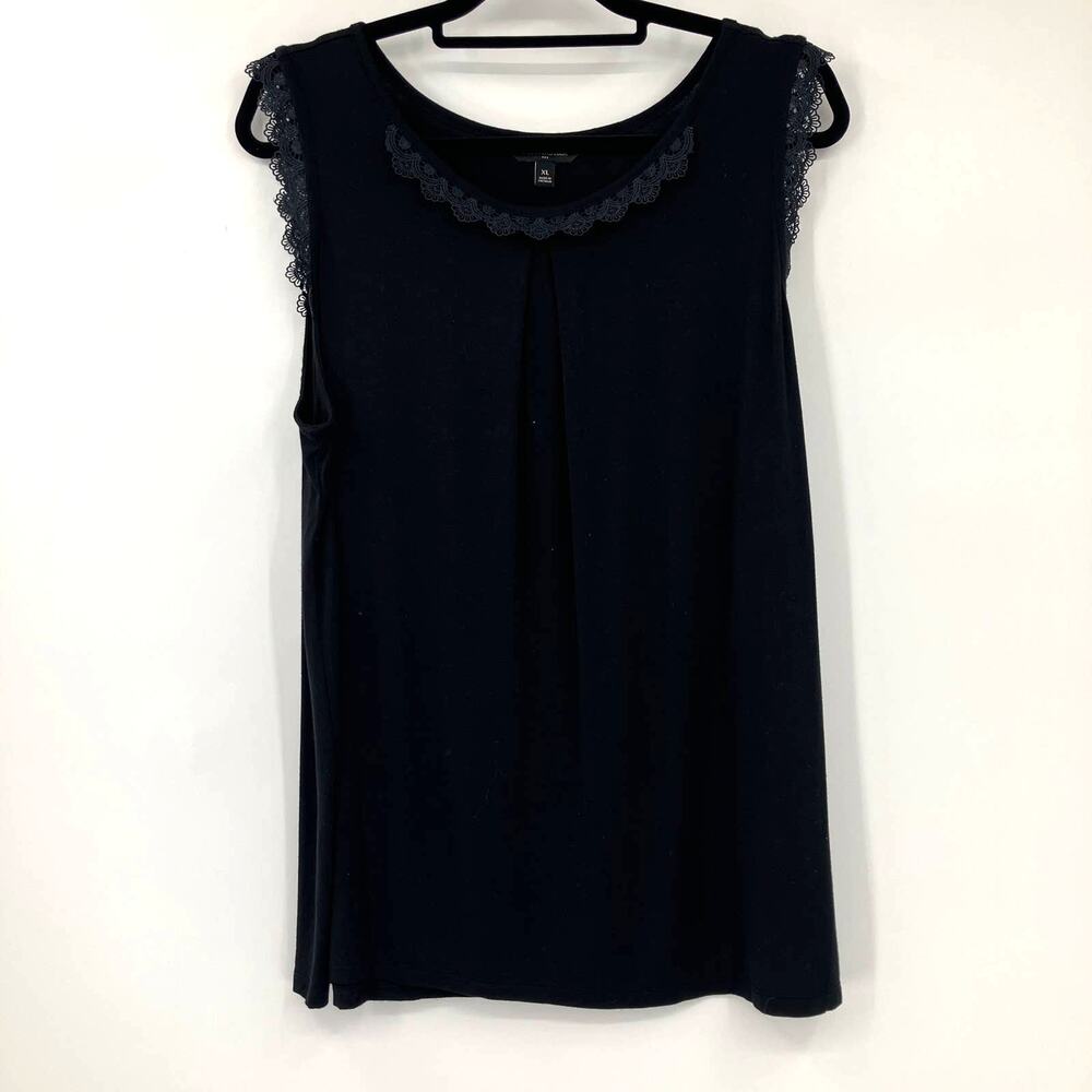 Banana Republic Black Lace Scoop Neck Sleeveless Lightweight Shirt Top Blouse